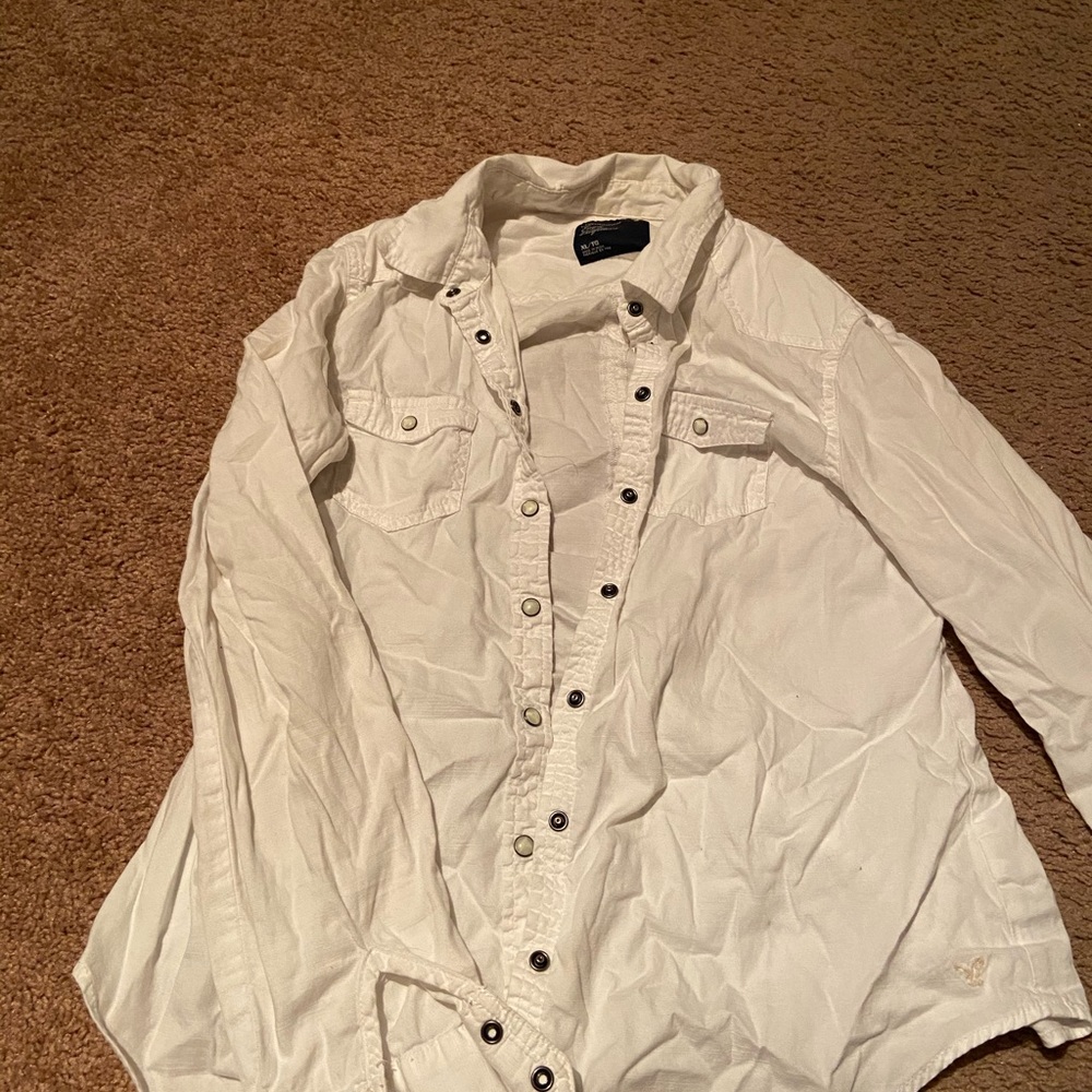💜XL White casual American Eagle button down 💜
